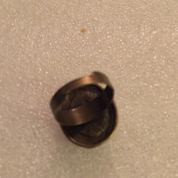 Vintage engraved hematite cameo ring - Picture 2 of 5